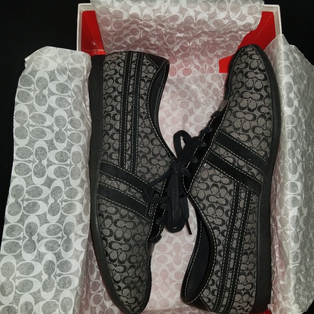Coach logo sneakers
